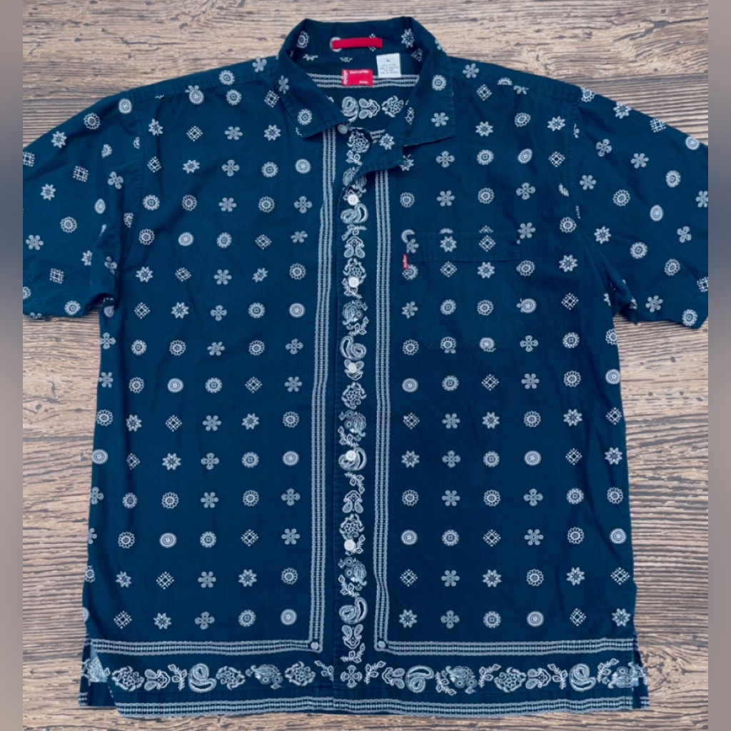 Levis Mens Large Shirt